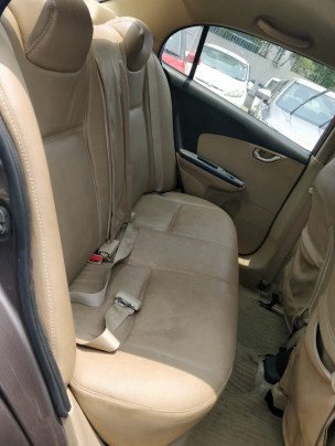 2015 Honda&nbsp;Amaze 2016-2021 VX AT i-Vtech