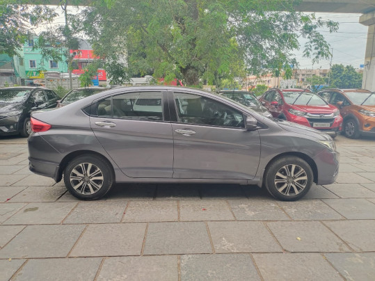 2018 Honda&nbsp;City 4th Generation 1.5 V MT Exclusive