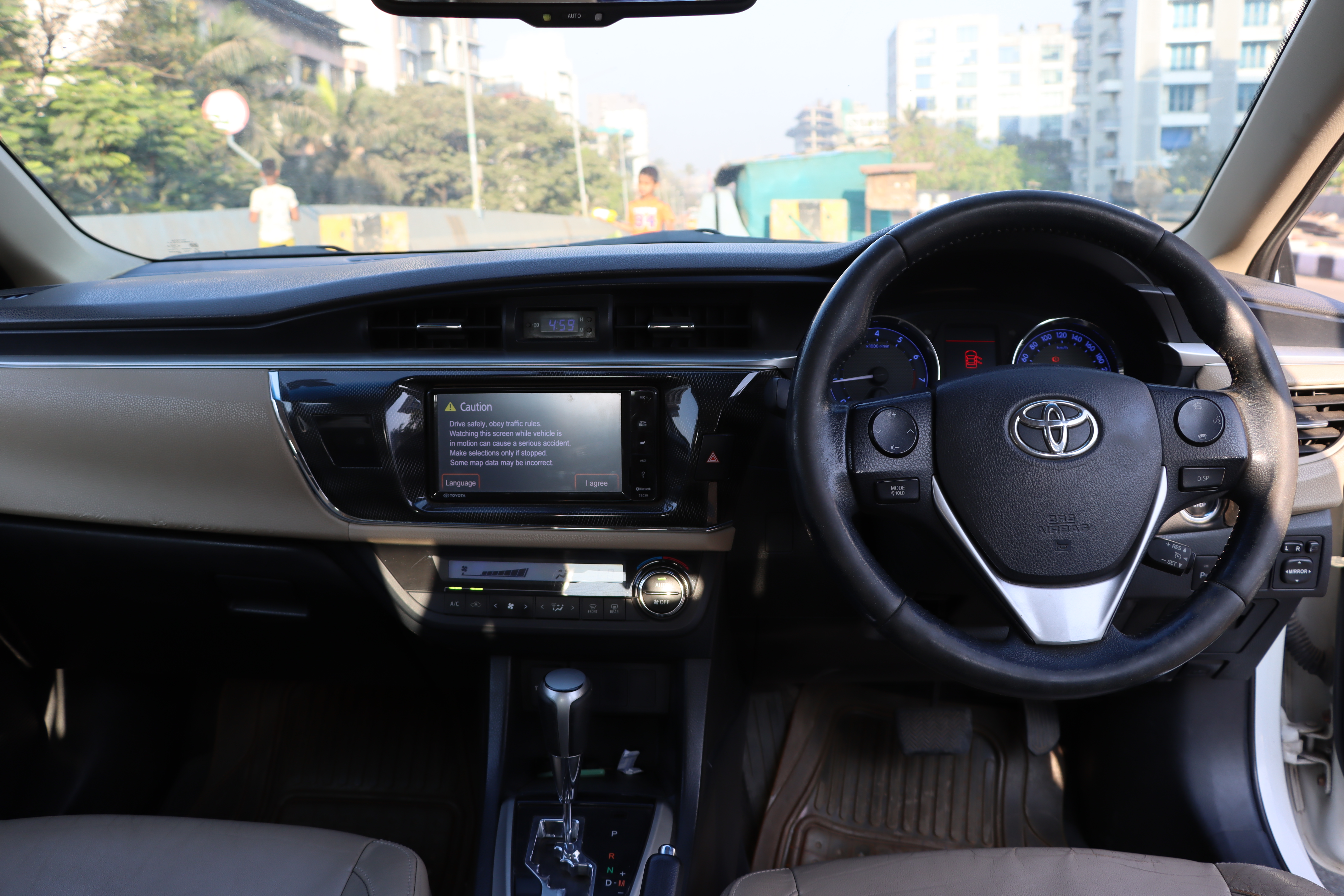 2015 Toyota&nbsp;Corolla Altis 1.8 VL CVT