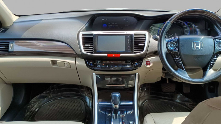 2017 Honda&nbsp;Accord V6 AT