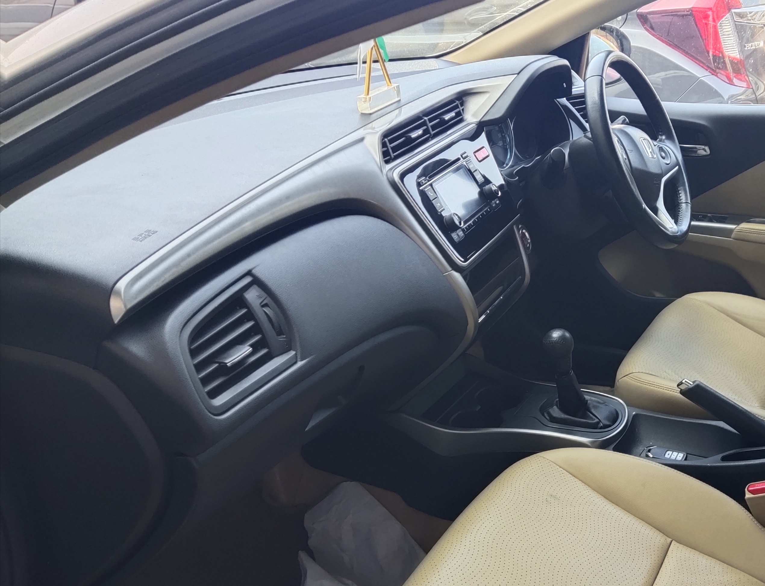 2015 Honda&nbsp;City 4th Generation 1.5 E MT