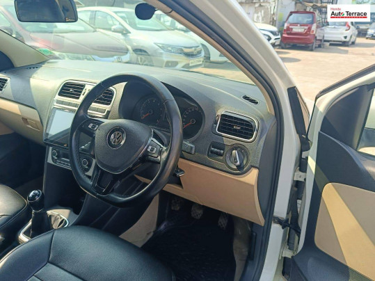 2015 Volkswagen Polo 1.2 MPI Highline