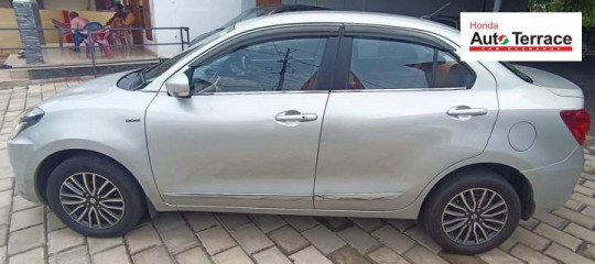 2017 Maruti&nbsp;Swift Dzire ZDI