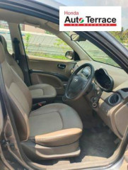 2015 Hyundai i10 Sportz 1.1L