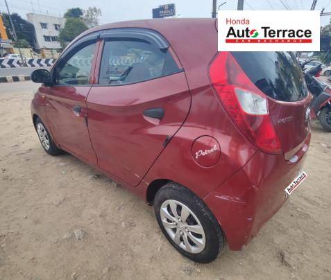 2013 Hyundai EON Magna