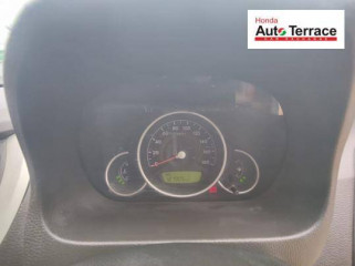 2013 Hyundai EON Magna