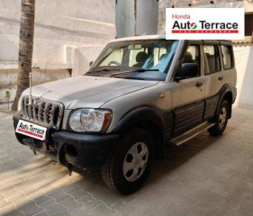 2003 Mahindra Scorpio 2.6 SLX Turbo 7 Seater