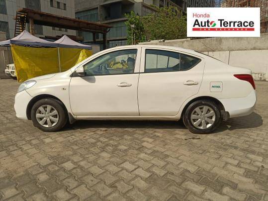 2013 Nissan Sunny XL