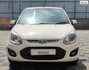 2012 Ford Figo 1.5D Titanium MT