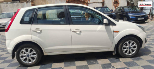 2012 Ford Figo 1.5D Titanium MT