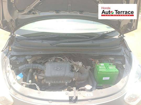 2015 Hyundai i10 Sportz 1.2