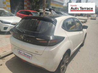 2023 Tata Altroz XZ Plus OS