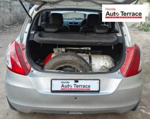 2016 Maruti Swift LXI Option