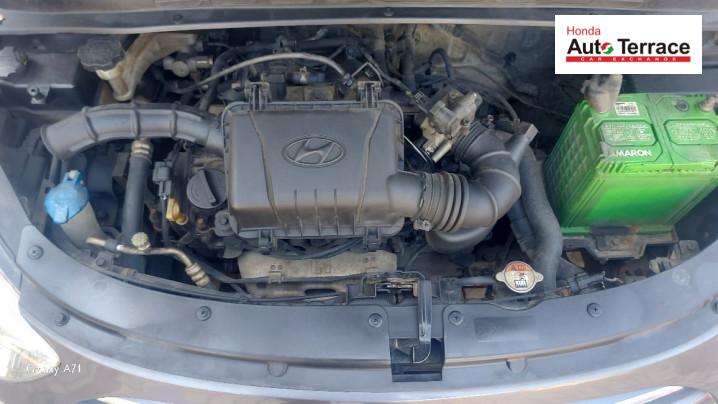 2015 Hyundai i10 Sportz 1.1L