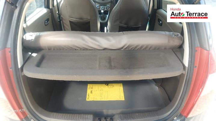 2015 Hyundai i10 Sportz 1.1L