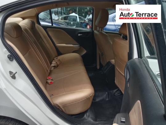 2015 Honda City 4th Generation V MT AVN