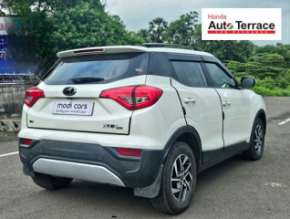 2022 Mahindra XUV300 W8 Option