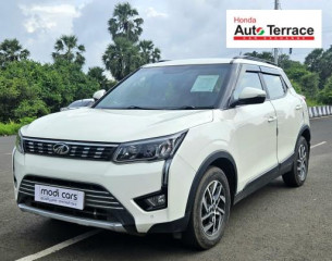 2022 Mahindra XUV300 W8 Option