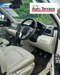 2022 Mahindra XUV300 W8 Option