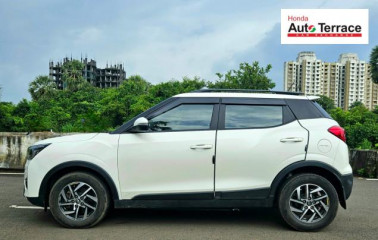 2022 Mahindra XUV300 W8 Option