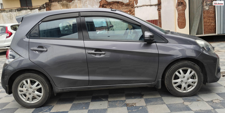 2017 Honda Brio VX AT