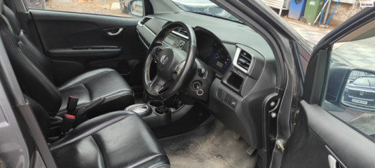 2017 Honda Brio VX AT