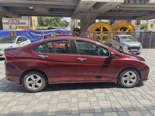 2015 Honda&nbsp;City 4th Generation 1.5 V MT Exclusive