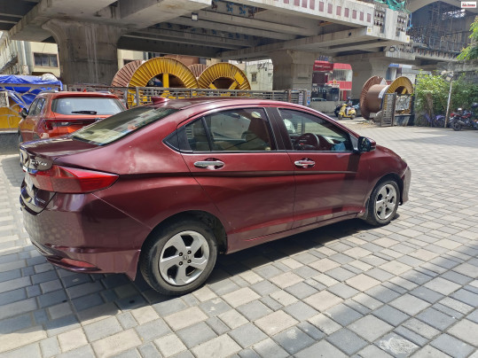 2015 Honda&nbsp;City 4th Generation 1.5 V MT Exclusive