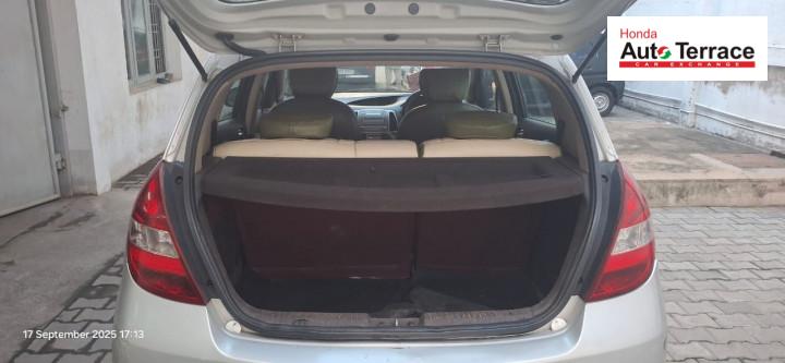 2011 Hyundai i20 2015-2017 Sportz 1.2