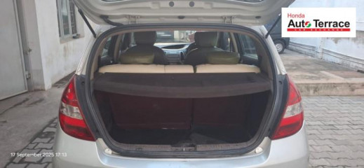 2011 Hyundai i20 2015-2017 Sportz 1.2