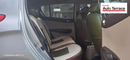 2011 Hyundai i20 2015-2017 Sportz 1.2