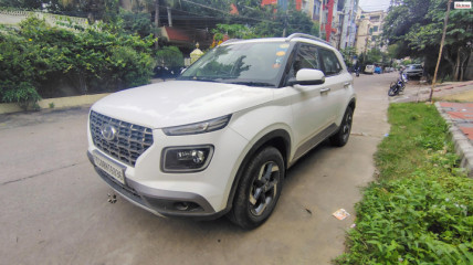 2021 Hyundai Venue SX Turbo