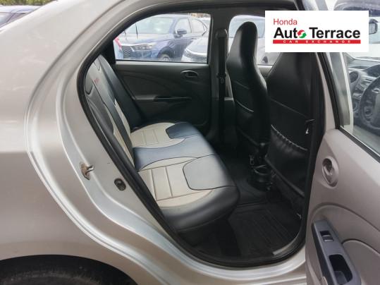 2011 Toyota Platinum Etios G