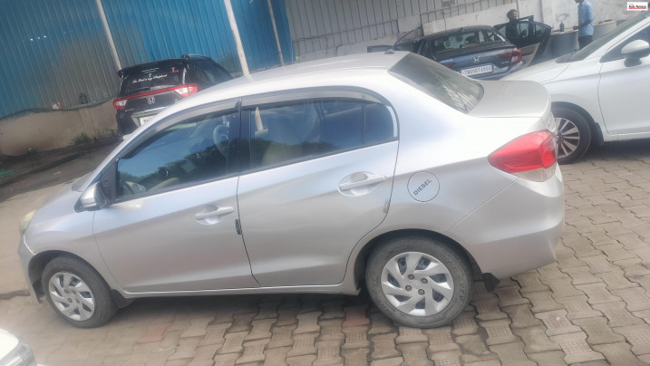 2015 Honda&nbsp;Amaze 2016-2021 VX i-DTEC