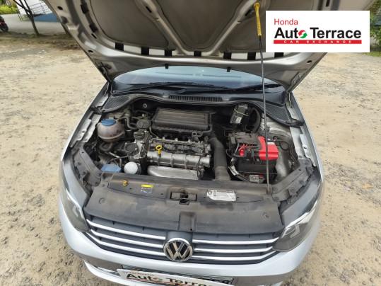 2015 Volkswagen Vento 1.6 Highline BSIV