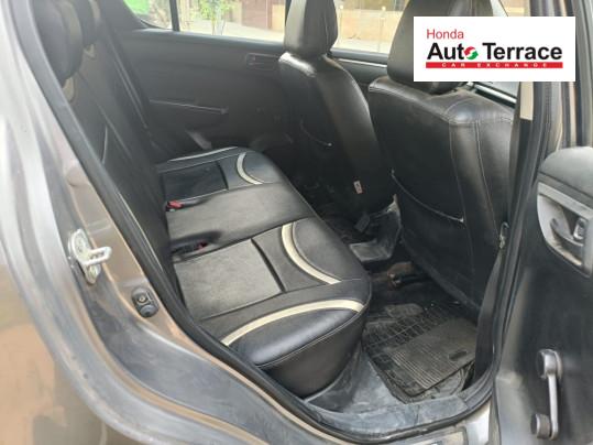 2015 Maruti&nbsp;Swift LXI