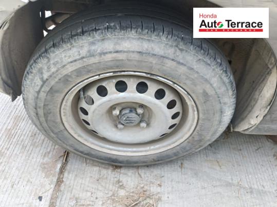 2015 Maruti&nbsp;Swift LXI