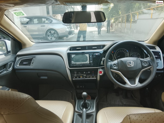 2017 Honda&nbsp;City 4th Generation V MT AVN