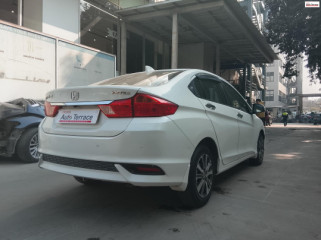 2017 Honda&nbsp;City 4th Generation V MT AVN