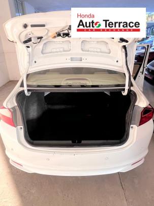 2015 Honda&nbsp;City 4th Generation V MT AVN