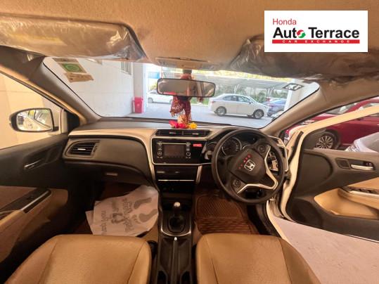 2015 Honda&nbsp;City 4th Generation V MT AVN