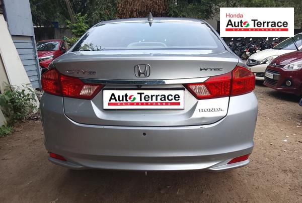 2016 Honda&nbsp;City 4th Generation 1.5 V MT Sunroof