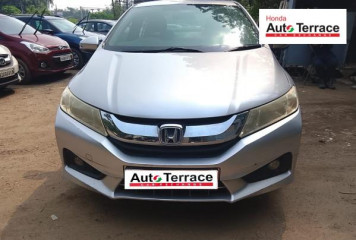 2016 Honda&nbsp;City 4th Generation 1.5 V MT Sunroof