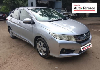 2016 Honda&nbsp;City 4th Generation 1.5 V MT Sunroof