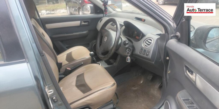 2011 Maruti&nbsp;Swift VXI