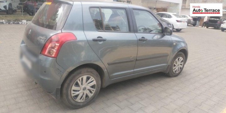 2011 Maruti&nbsp;Swift VXI