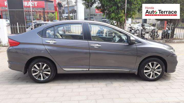 2017 Honda&nbsp;City 4th Generation V MT AVN