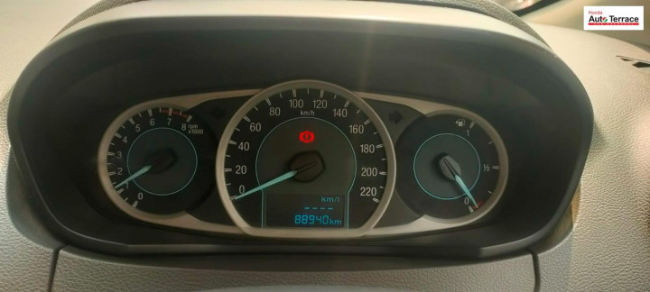 2015 Ford&nbsp;Figo Titanium