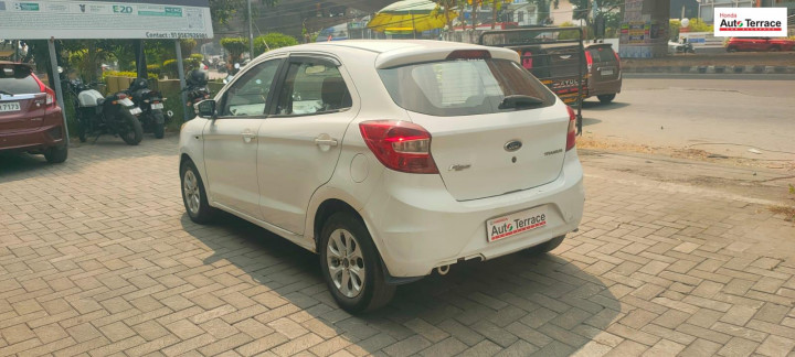 2015 Ford&nbsp;Figo Titanium