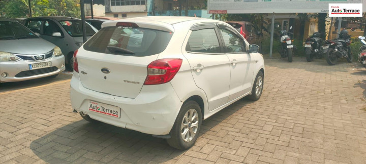 2015 Ford&nbsp;Figo Titanium